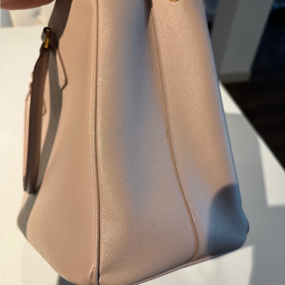COPY - Prada Saffiano Lux Galleria Double Zip Tote -size Large - Picture 16 of 16
